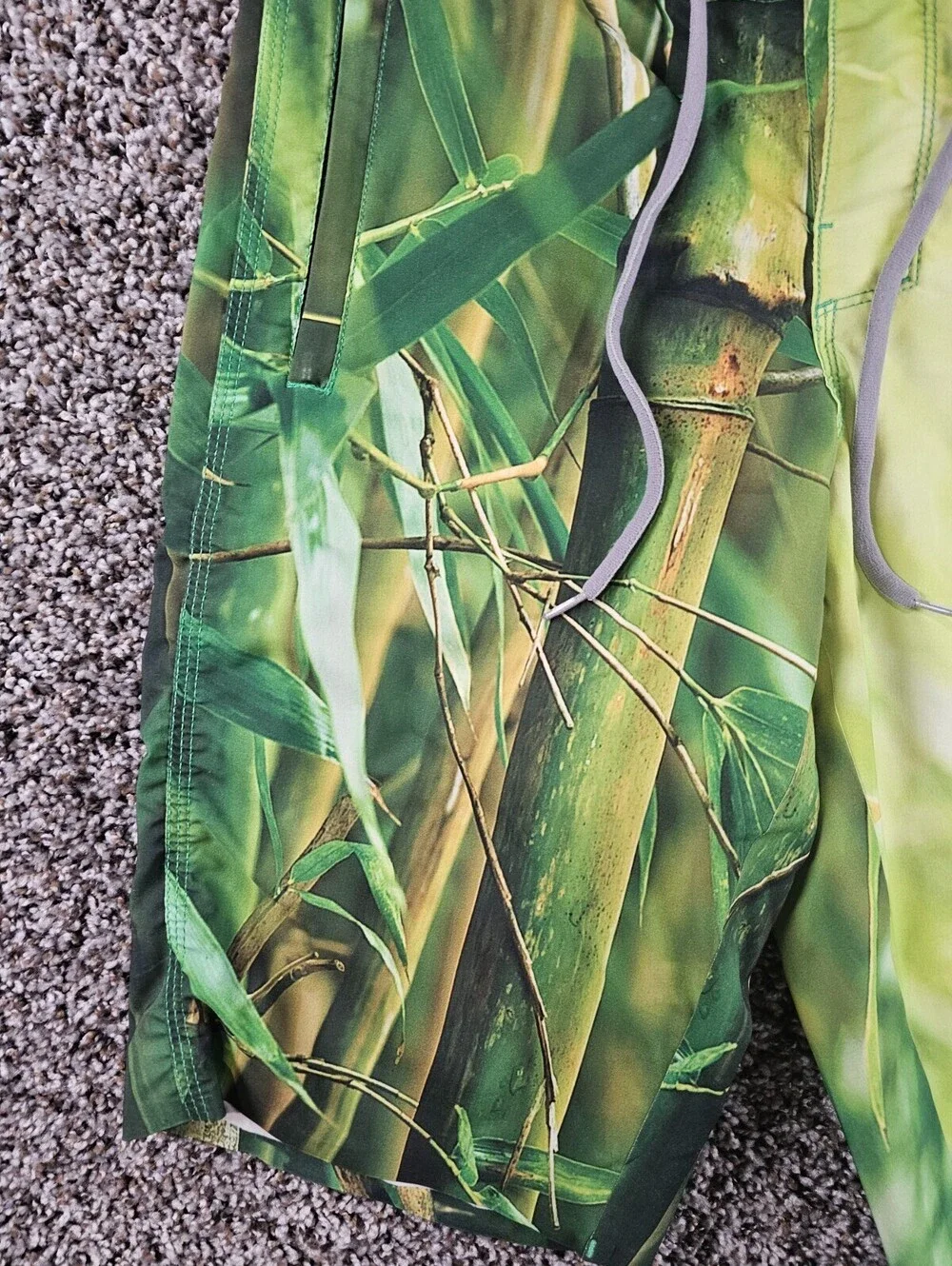 Body Glove Mens Sz 28 Board Shorts Swimsuit Bright Green Plant Print